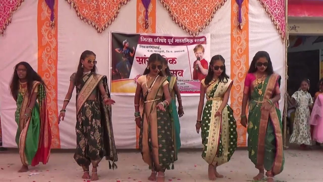🔥मराठी तडका🔥by Class 7 th Girls 🔥🎉 Marathi Tadka Dance Performance #marathisong