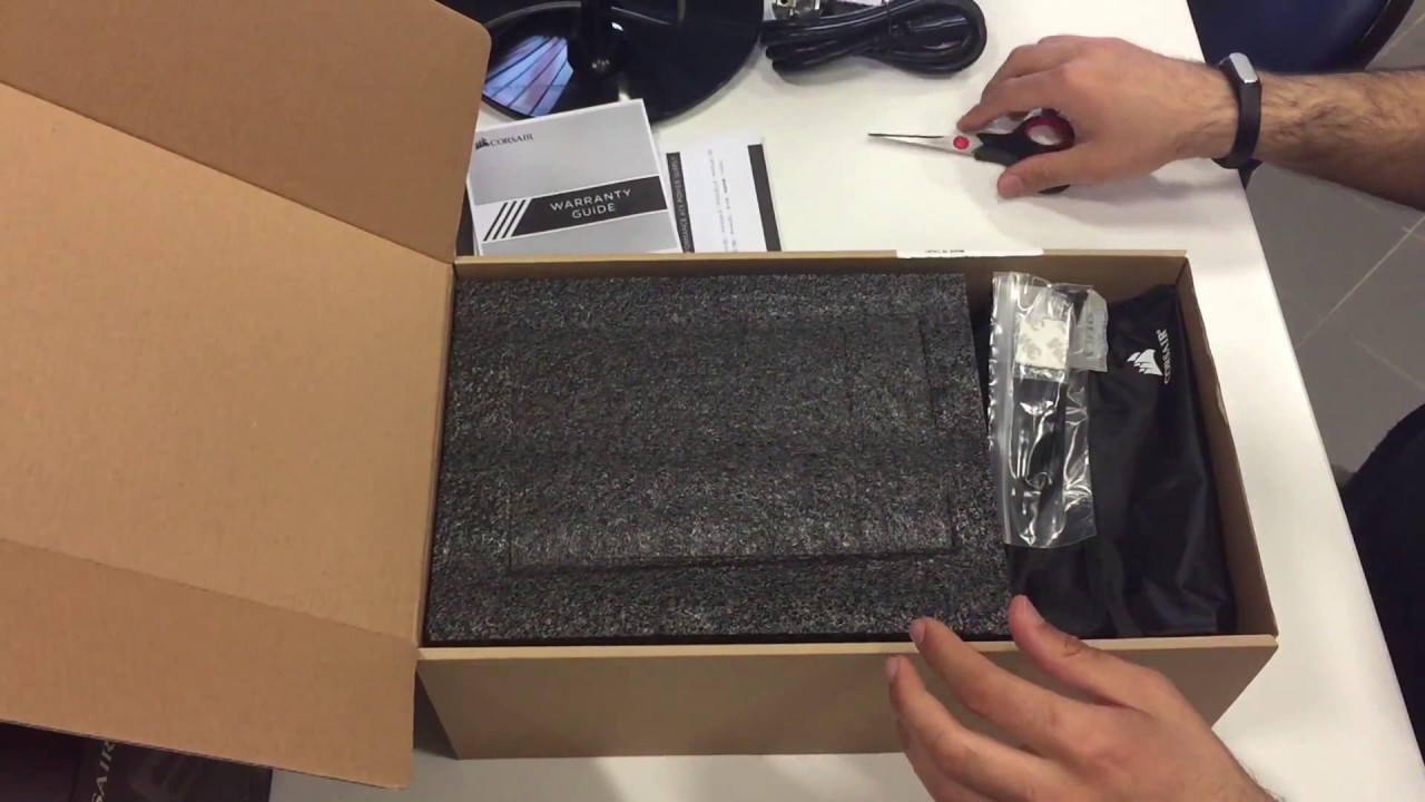 Unboxing Corsair RMi Series™ RM1000i — 1000 Watt 80 PLUS®