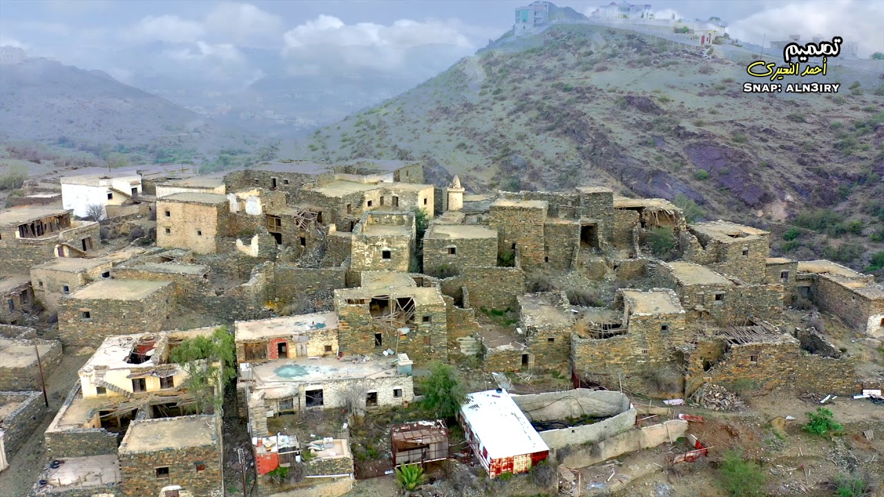 تصوير جوي لقرية المفارجة الأثرية ( الباحة - بني ظبيان )