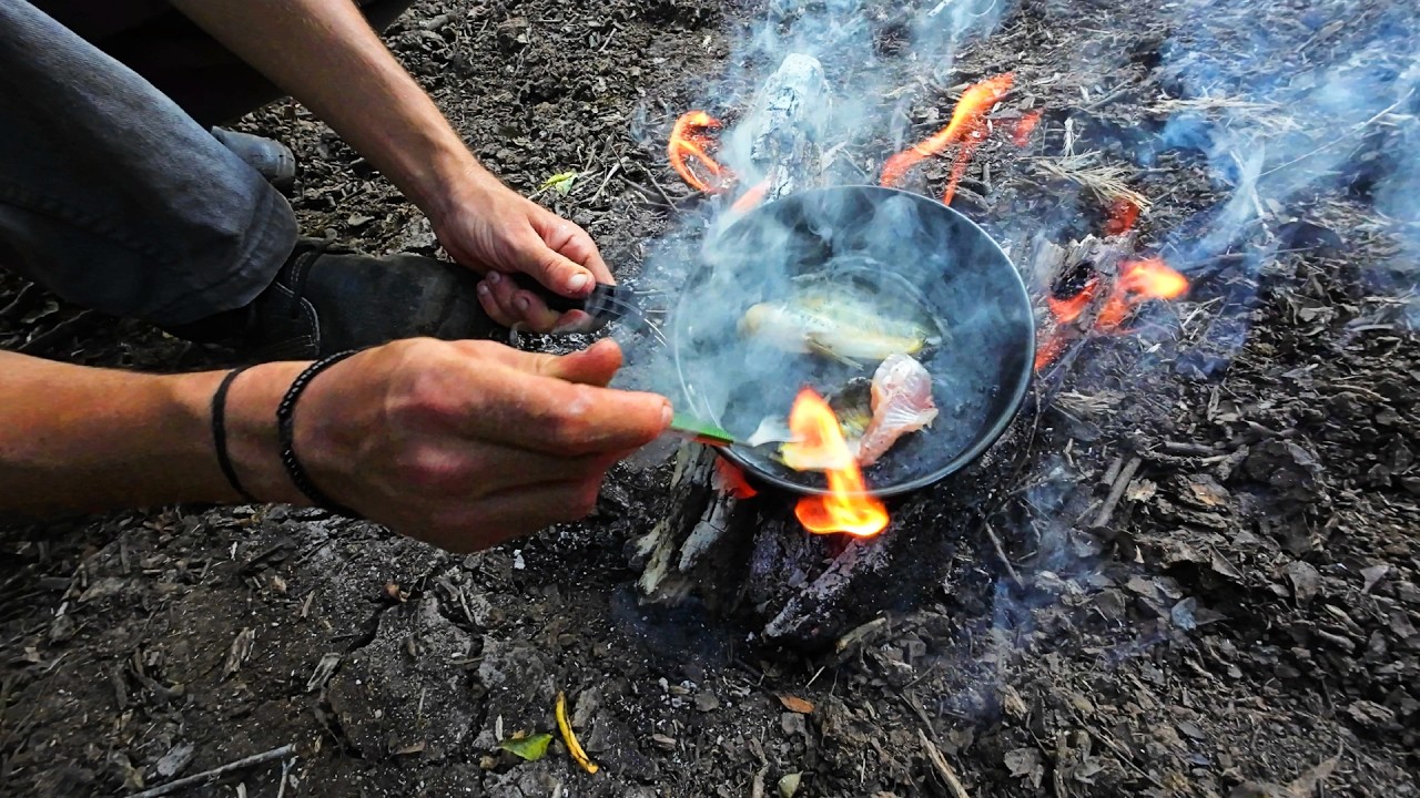 PESCA y COCINA en el arroyo: BAGRE FRITO al fuego y AVENA