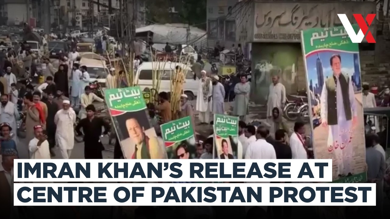 PTI Supporters Reach Peshawar As Pakistan Long March Heads Toward Islamabad | VERTEX
