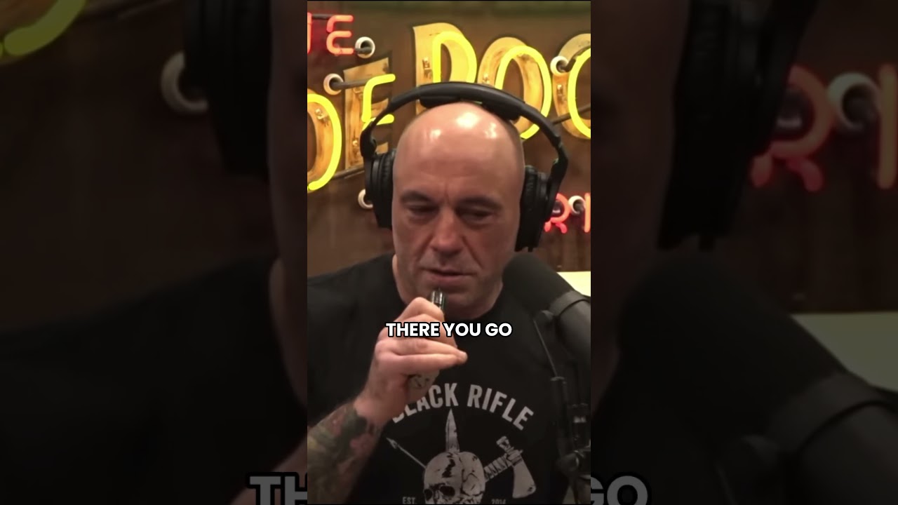 Joe Rogan Tries a Vape