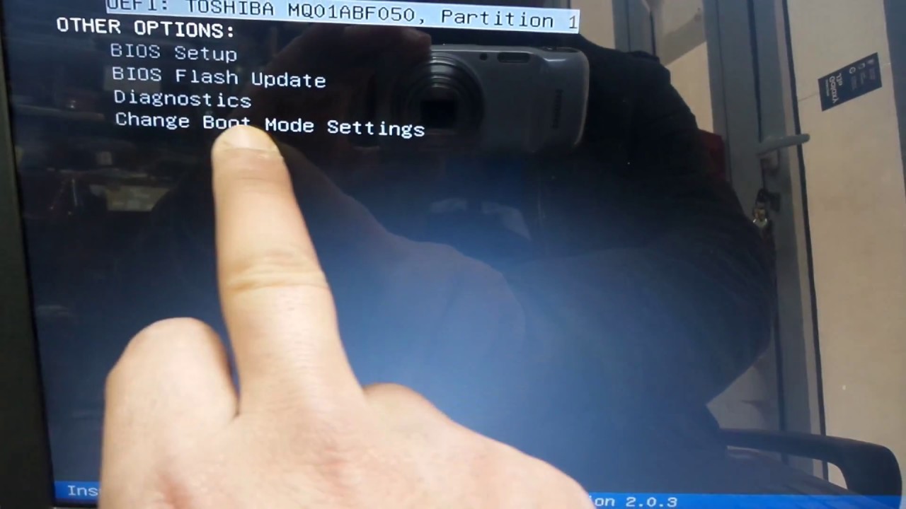 الحاسوب لا يتعرف على  USB Bootable  أثناء تثبيت ويندوز 10 هنا يوجد الحل