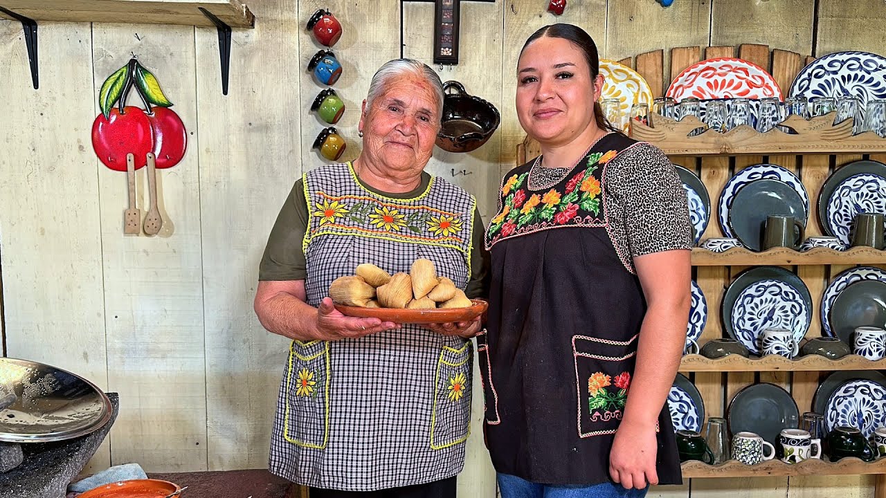 Los Mejores Tamales De Pollo En Chile Verde, Receta Tradicional