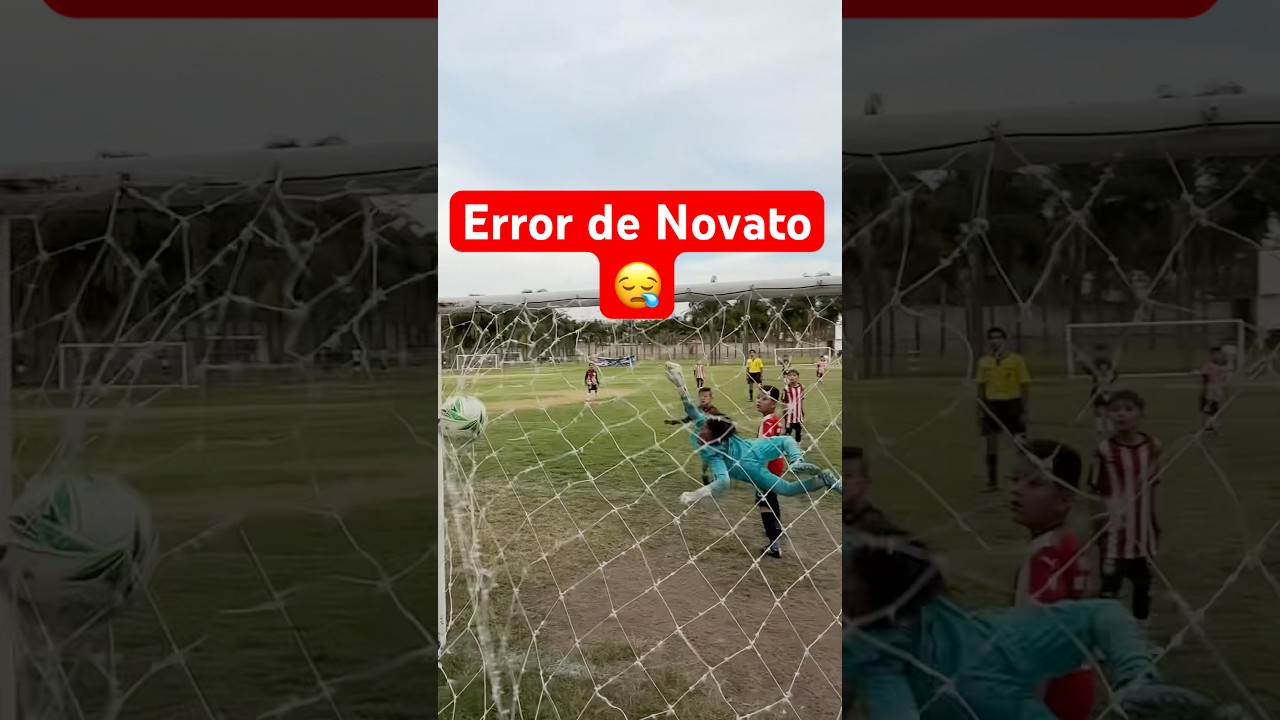Error de novato. #futbol #porteros #soccer #football #goalkeepertraining  #goalkeeper #portero