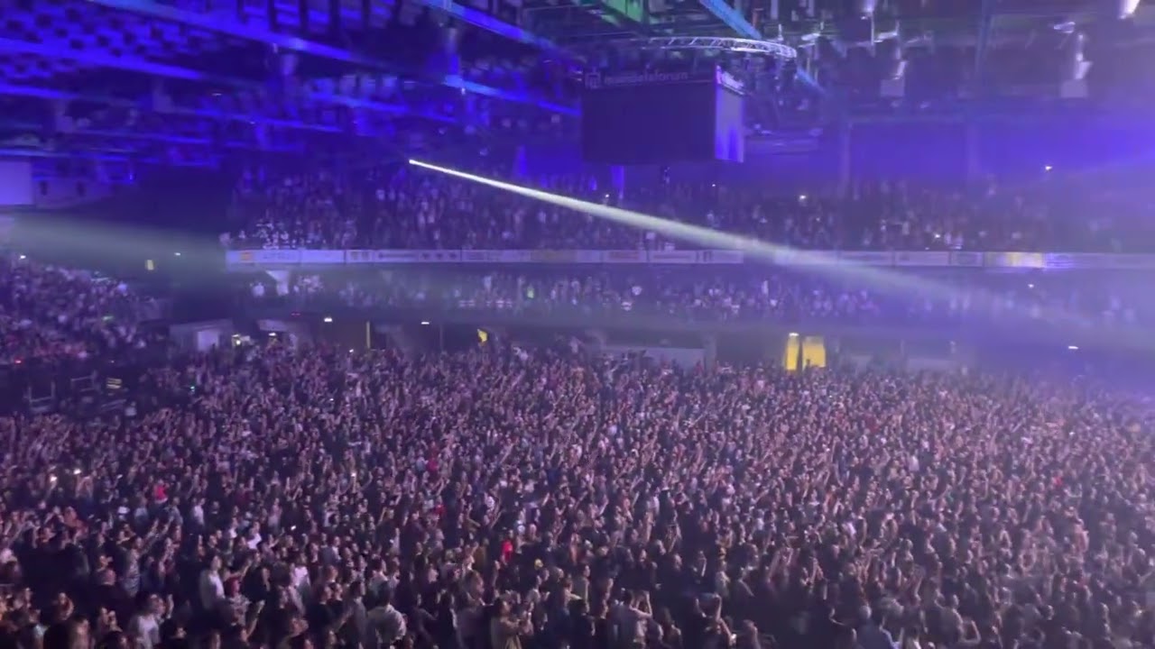 Max Pezzali - Gli anni (Live Firenze Mandela Forum 2023)