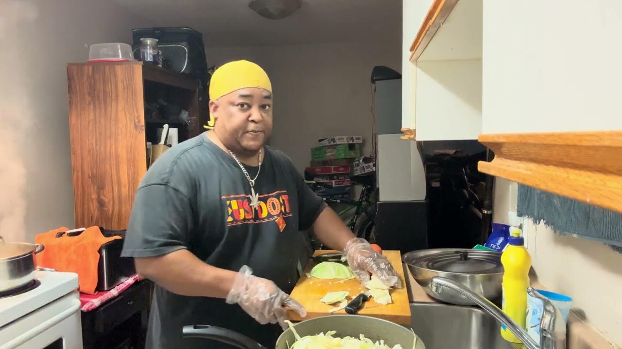 Flint food and adventureTV:part two recipe of day chicken cabbage 🥬grown provision