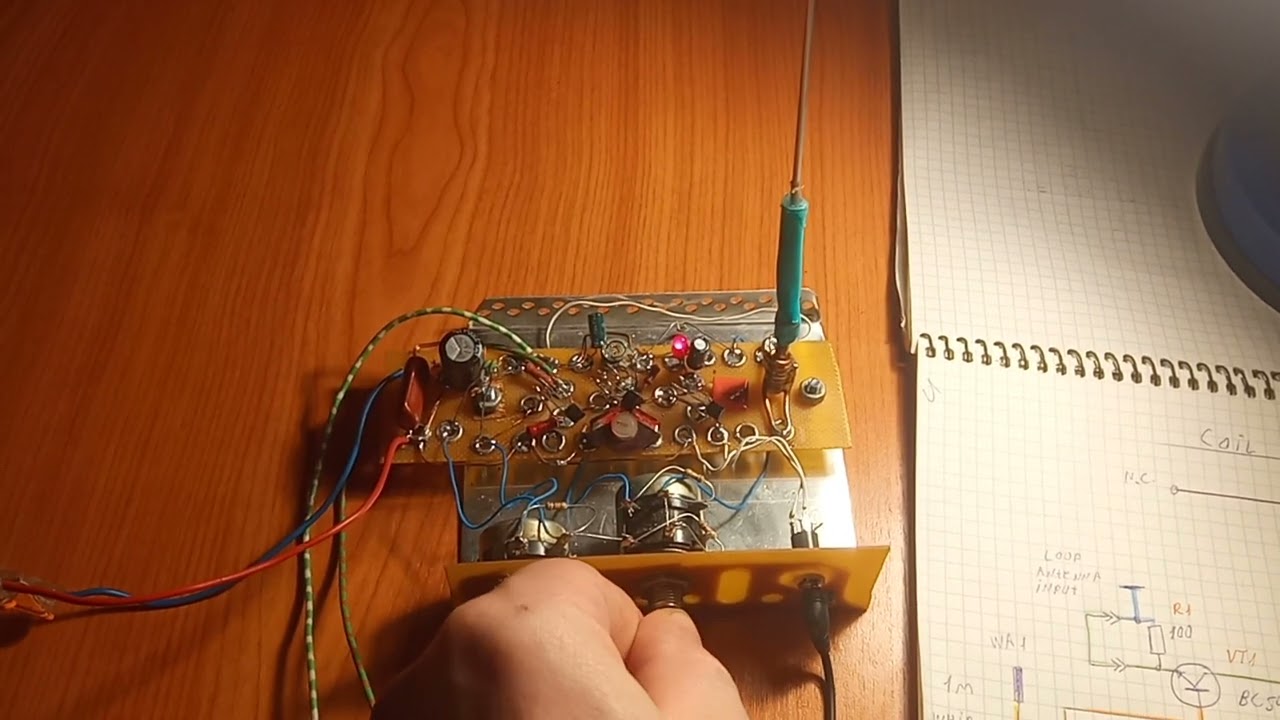 Coil less AM MW radio circuit.