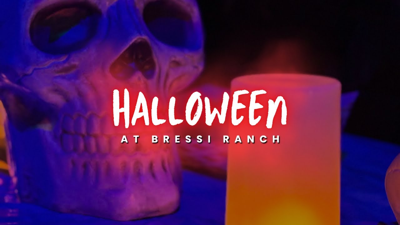 Exploring Bressi Ranch in Carlsbad, CA to see frightful, fun, and bold Halloween decorations! 