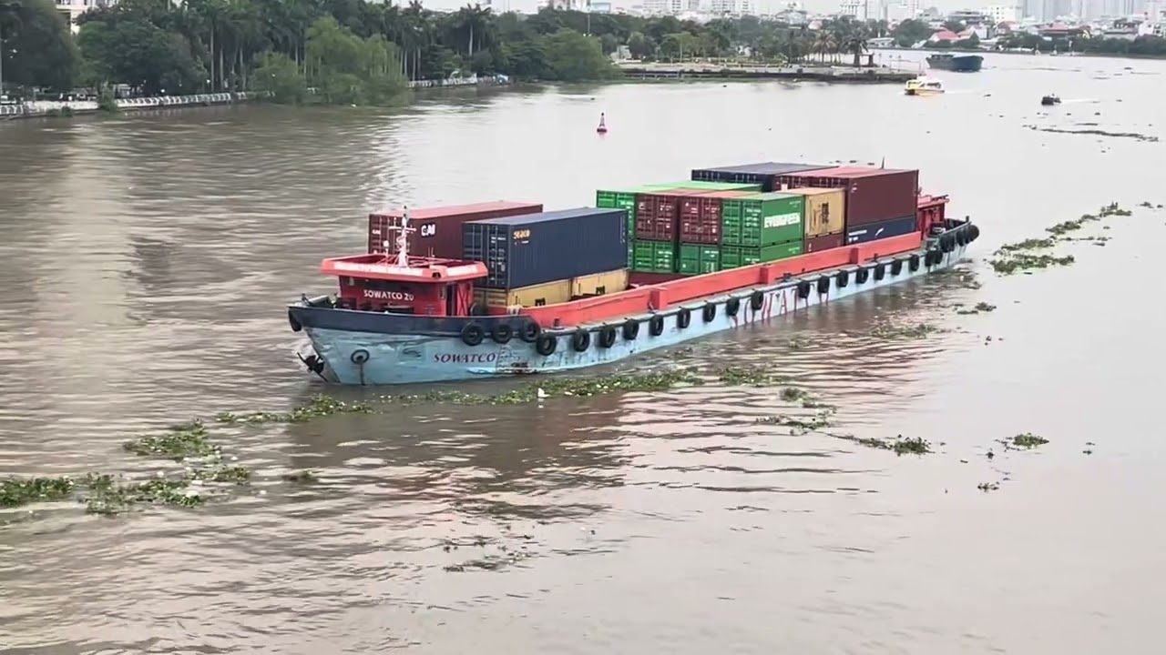 Barges Under the Bridge SGN