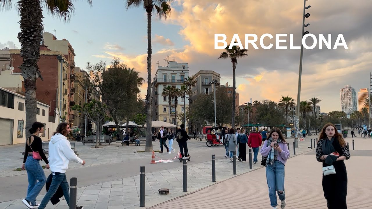 Sunset Walking Tour 🇪🇸 Barcelona, Spain - 4K
