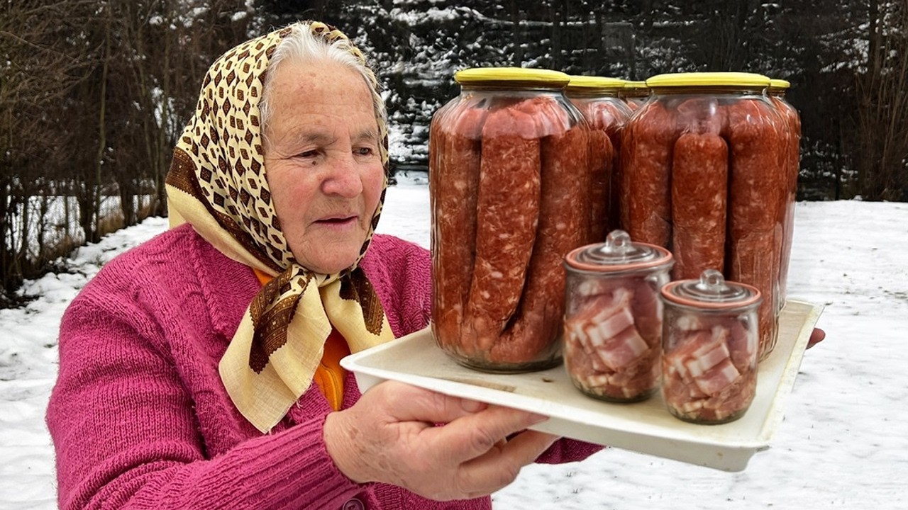 85-Year-Old Grandma Prepares Winter Reserves — Ukrainian Cooking in a Remote Mountain Village
