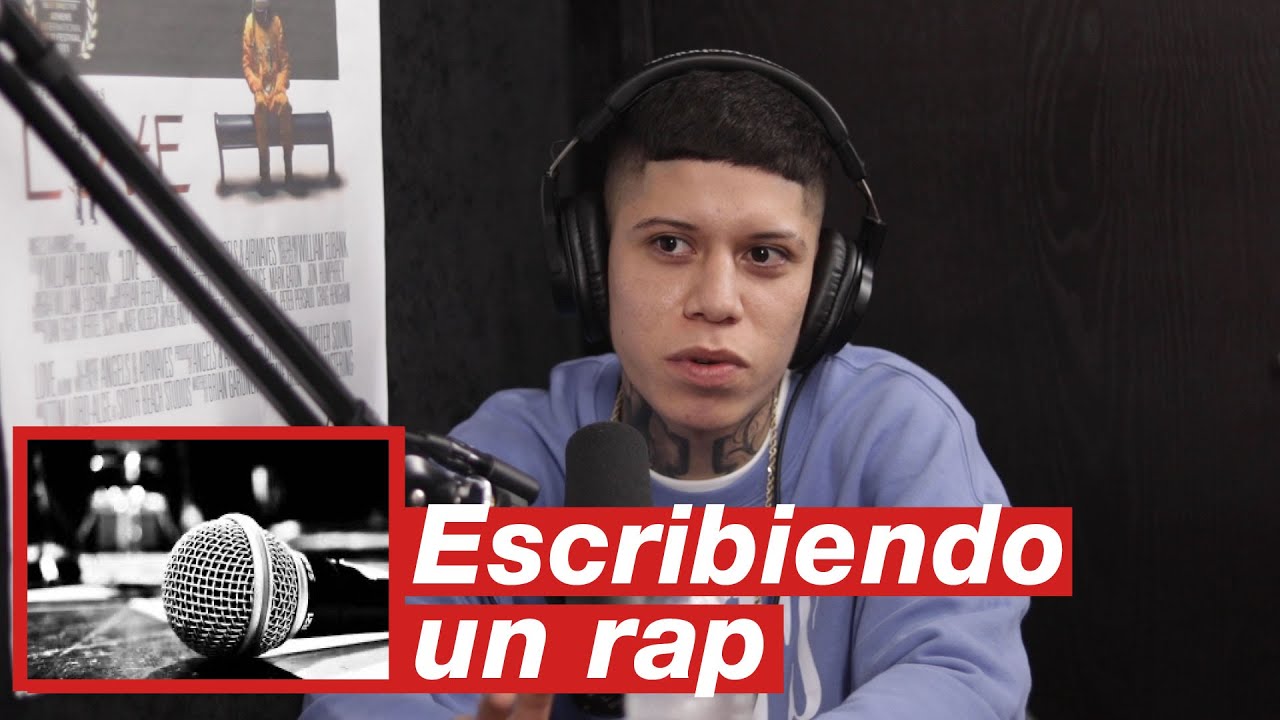 SANTA FE KLAN ESCRIBIENDO UN RAP