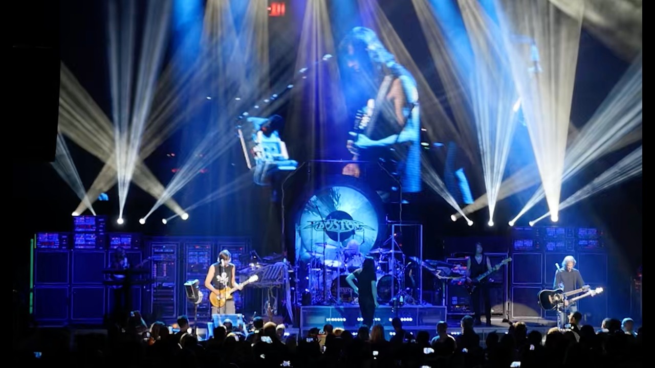 BOSTON  - 