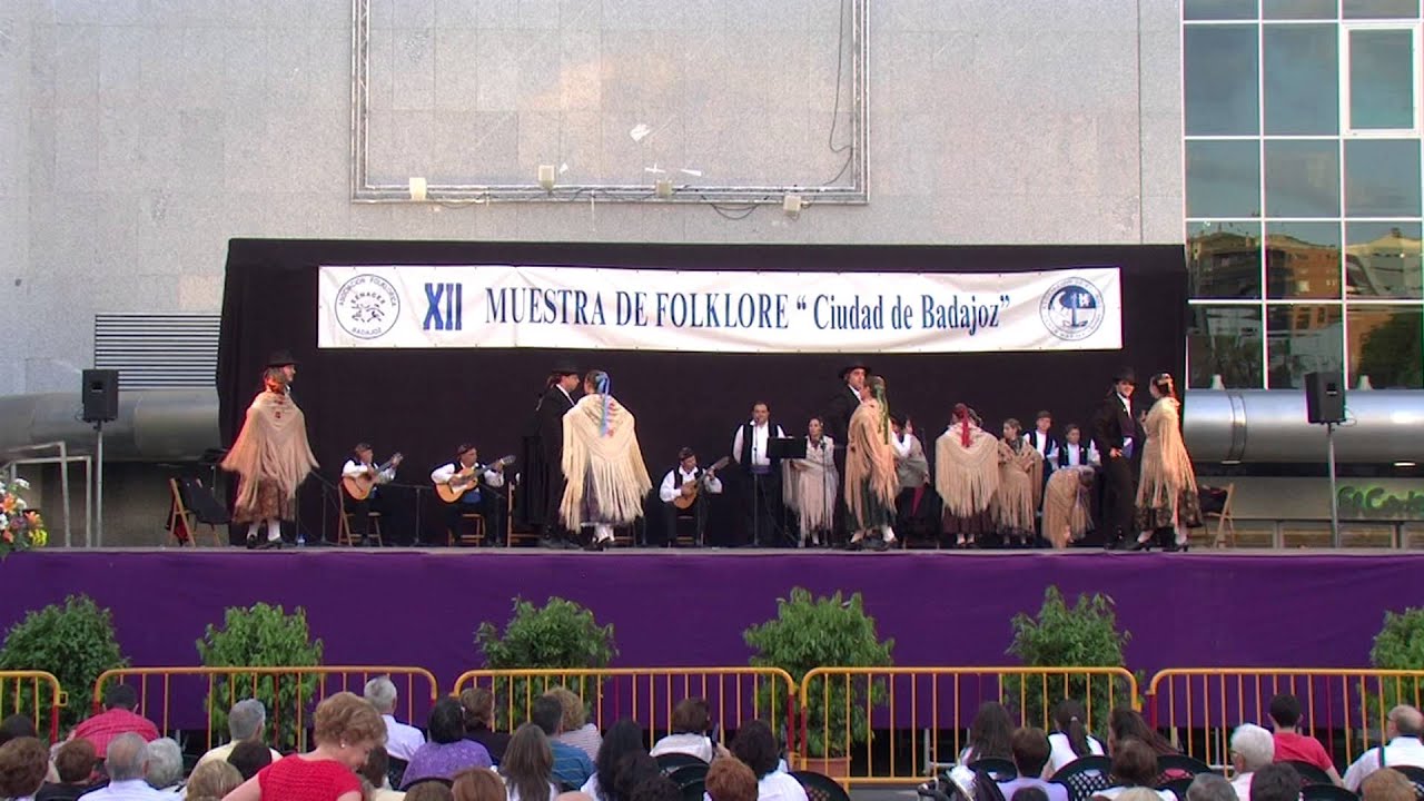 Coros y Danzas 