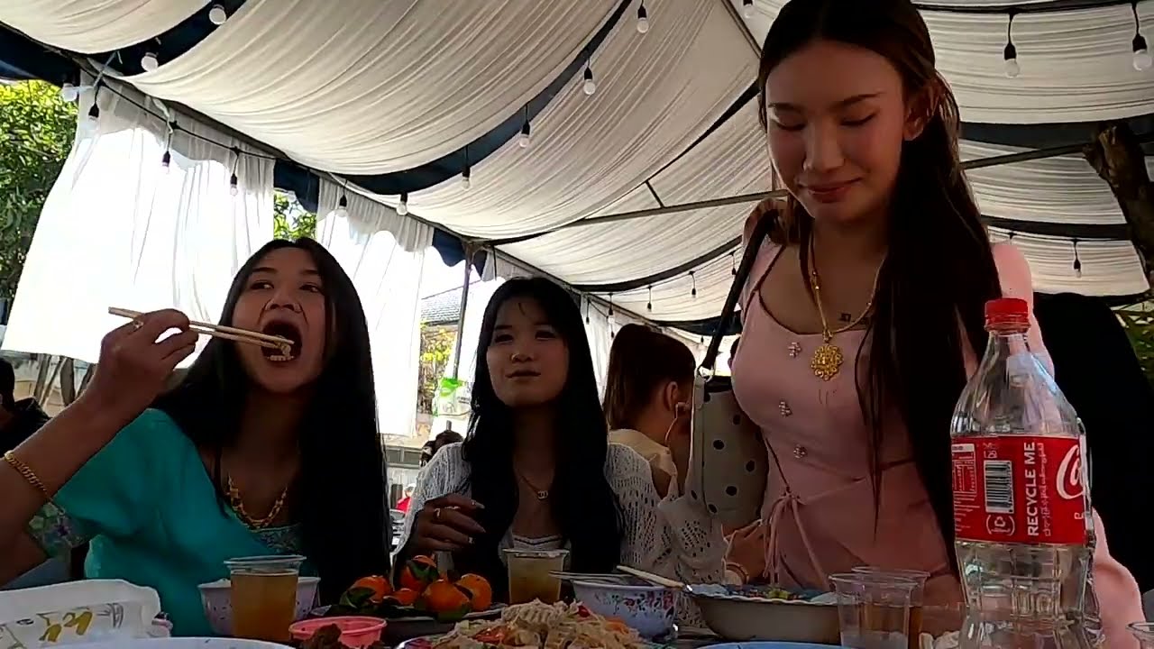 งานแต่งสาวงามตามหมู่บ้านเชียงตุง KengTung cute girls and have fun with each other
