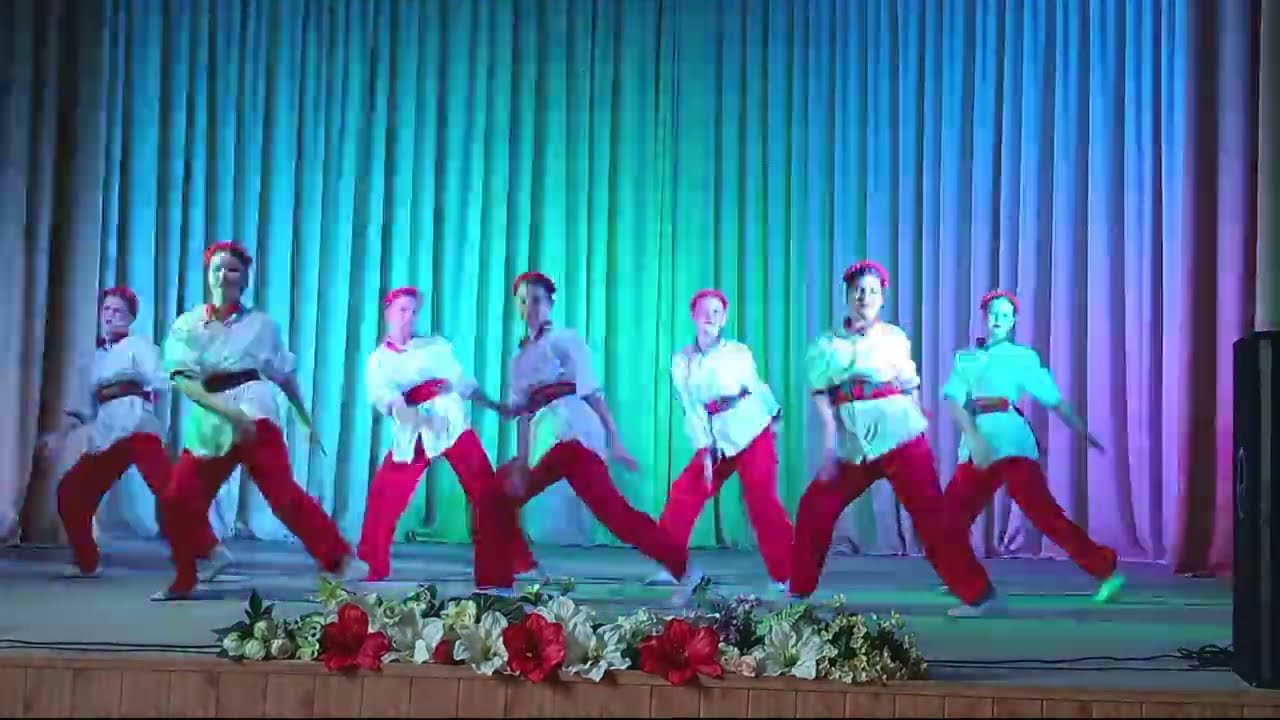 Дівчата