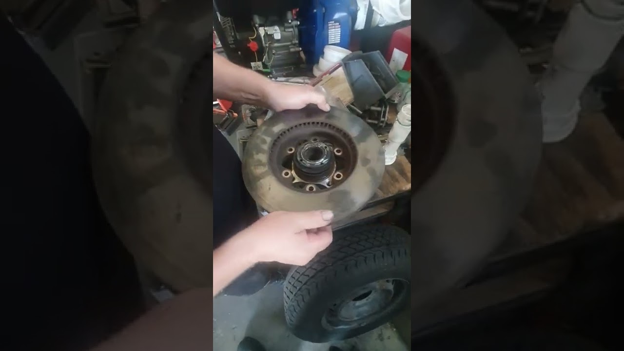 How to remove Toyota Hiace front disc rotors, wheel bearings EASY