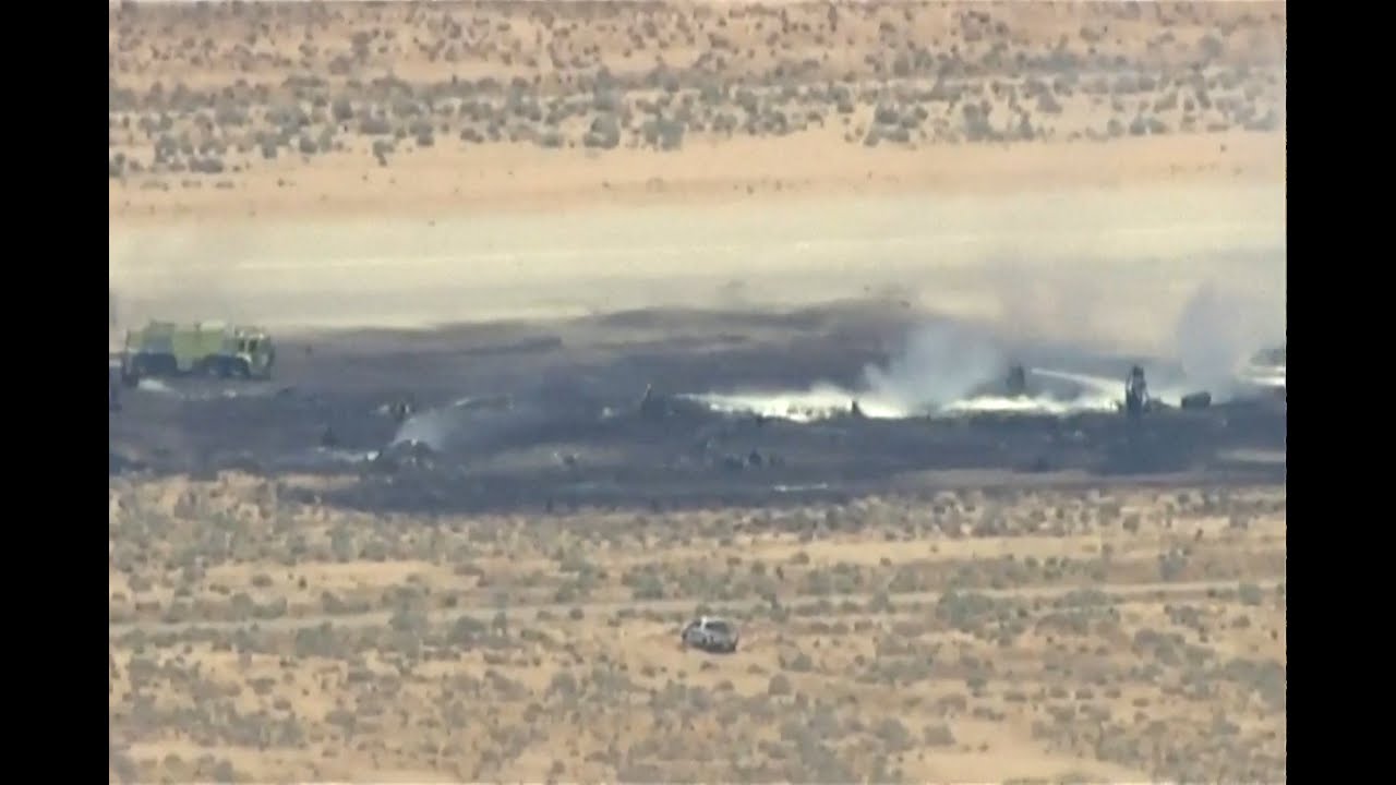 US Air Force B-52 crashes in California