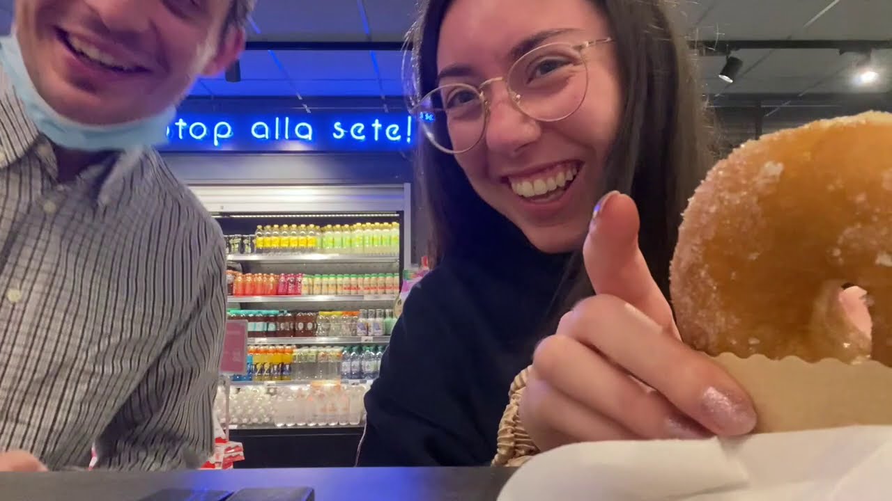 vlog in Italian: una sosta all'autogrill (Subs)
