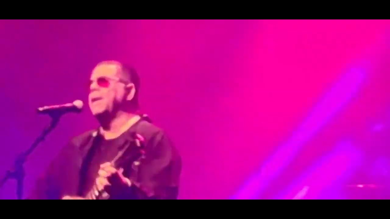 BANDA CATEDRAL  AO  EXTREMO  NO  RIO MAR RECIFE