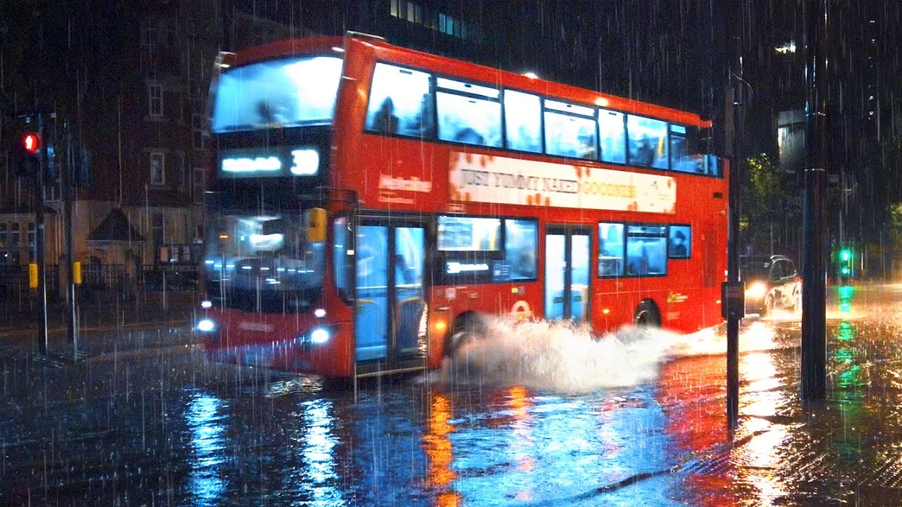 London Rainy Night Walk 🌊 Euston Road Flash Flood to King’s Cross Station