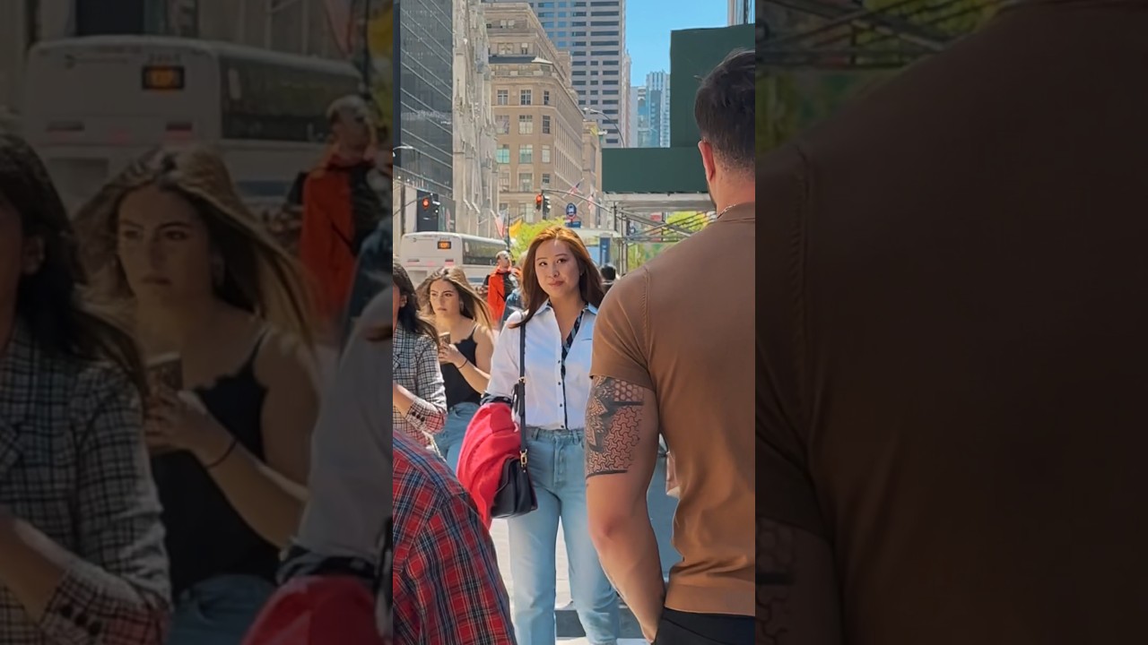Sokakta Y&uuml;r&uuml;d&uuml;m 🚶🏻&zwj;♂️| Sokaktaki İnsanların Tepkileri 👀