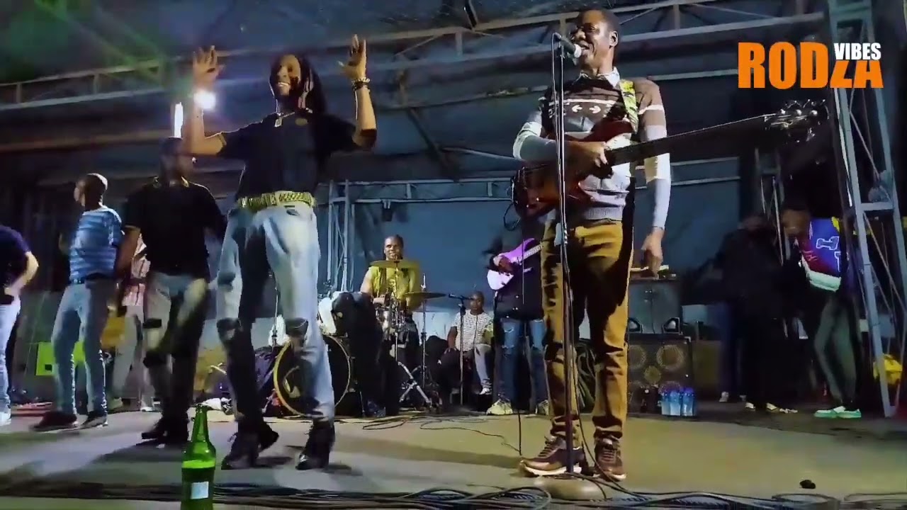 Macheso Samples Madhawu Live in Shamva | Explosive Sungura Performance!
