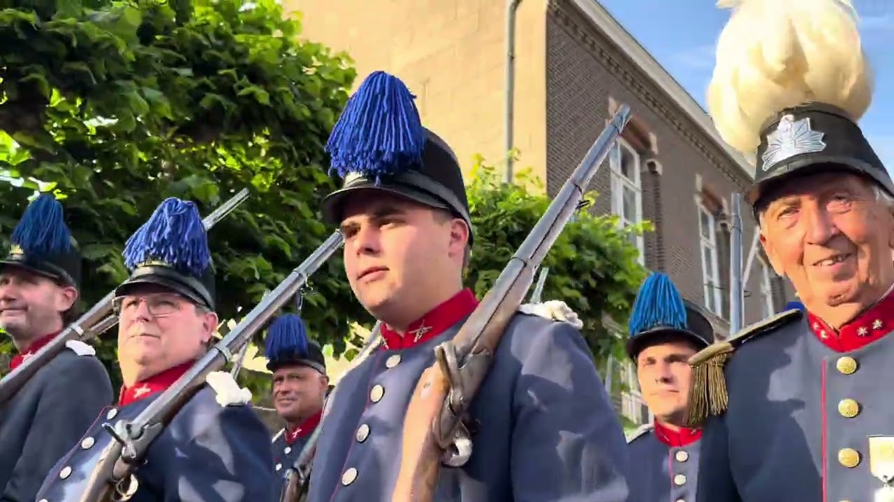 Koninklijke Harmonie Gronsveld bestaat 190 jaar 🎶dit wordt feestelijk gevierd. Nr. 1