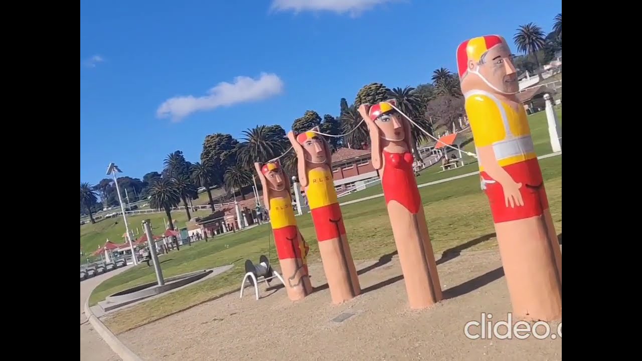Geelong Waterfront Bollard Trail Walk