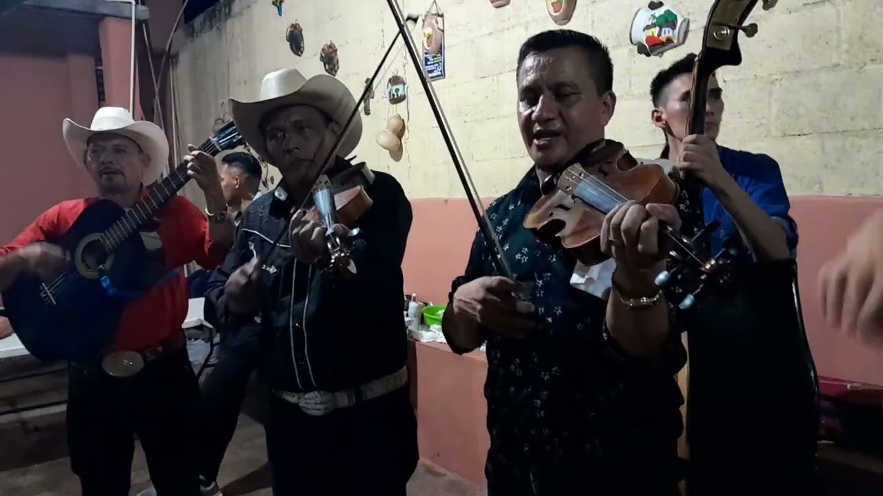 Dos temas pegaditos conjunto familias unidas