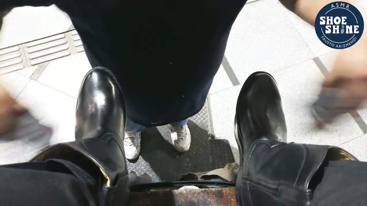 S4E56 техника чистки черных сапог #bestshoeshinetechniques  #shoeshine #faustoarizmendi