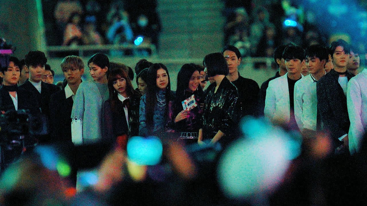 입장대기 블랙핑크 (BLACKPINK) 뉴이스트 W @171022 원아시아 개막식[4k Fancam/직캠] By TheGsd