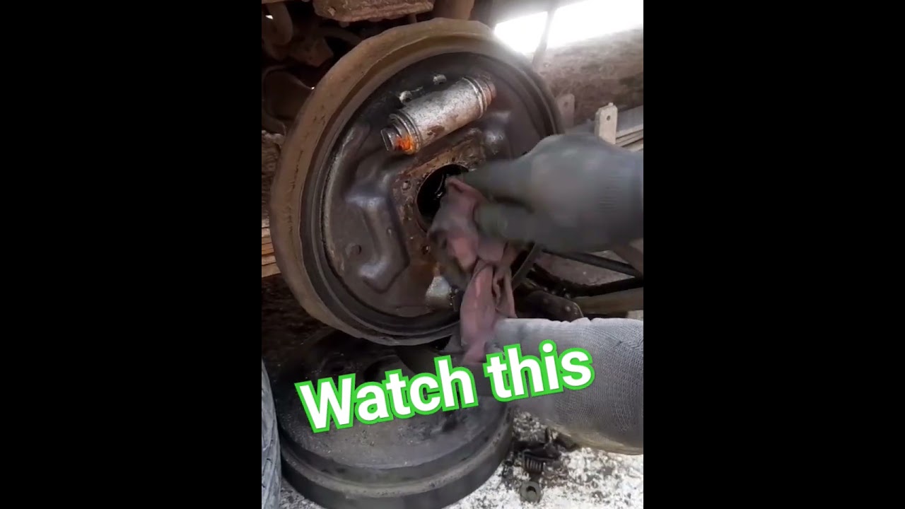 fastest way of replacing axle oil seal/ suzuki passenger type #knowledge #automobile #car #diy