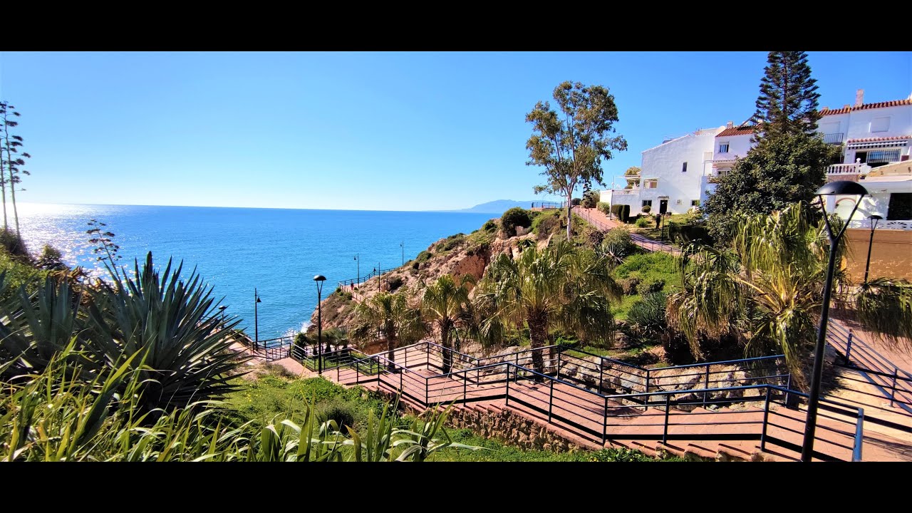 Venta Chalet adosado junto al mar en La Cala del Moral.