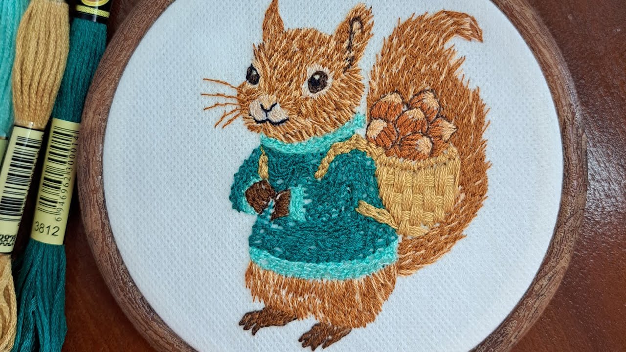 Creative Embroidery: Designing with Mixed Stitches     گلدوزی خلاقانه: طراحی با ترکیب دوخت‌های مختلف