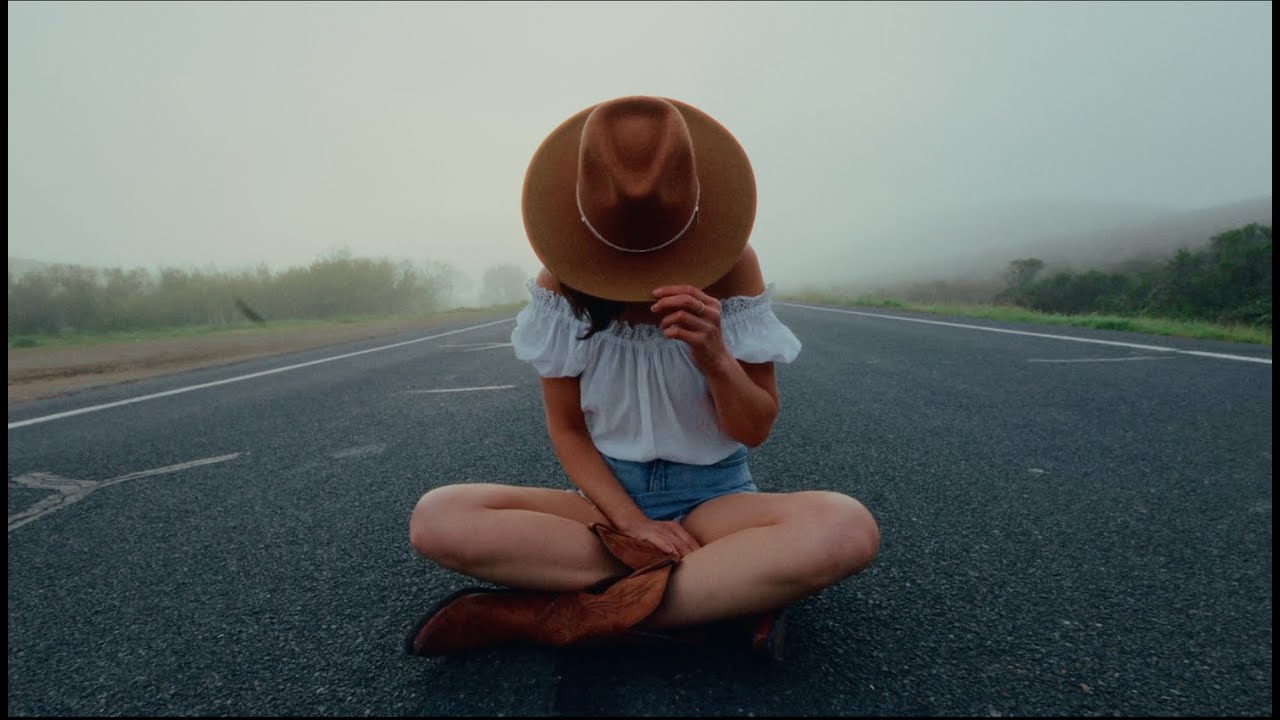 Rainy Eyes - Misty Mama (Official Music Video)