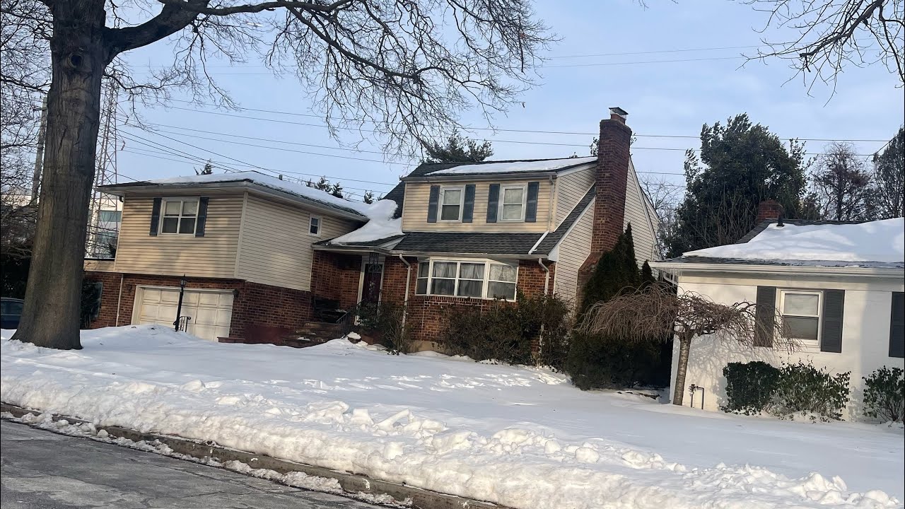 $1.35M House Neighbourhood drive