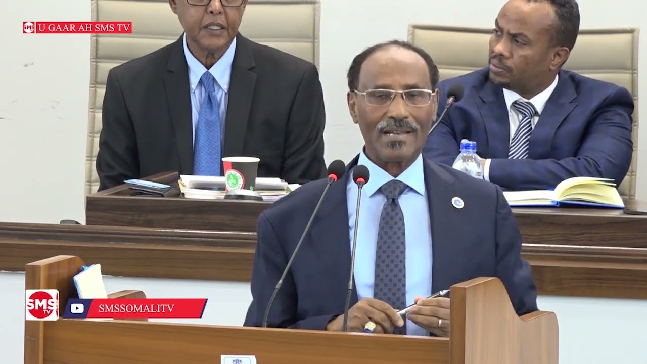 Doodii maanta dhexmartay Wasiir Bayle iyo Xildhibaanada labada Aqa lee Barlamaanka