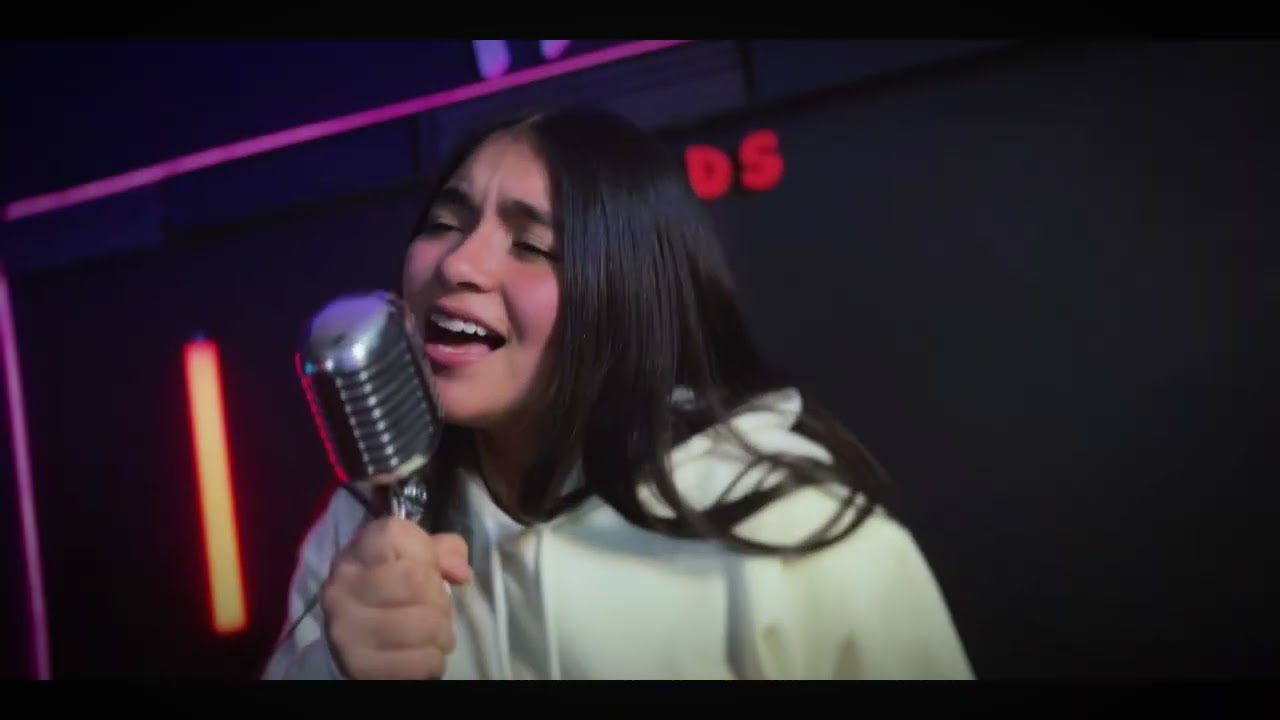 Con otra - La July (covers)