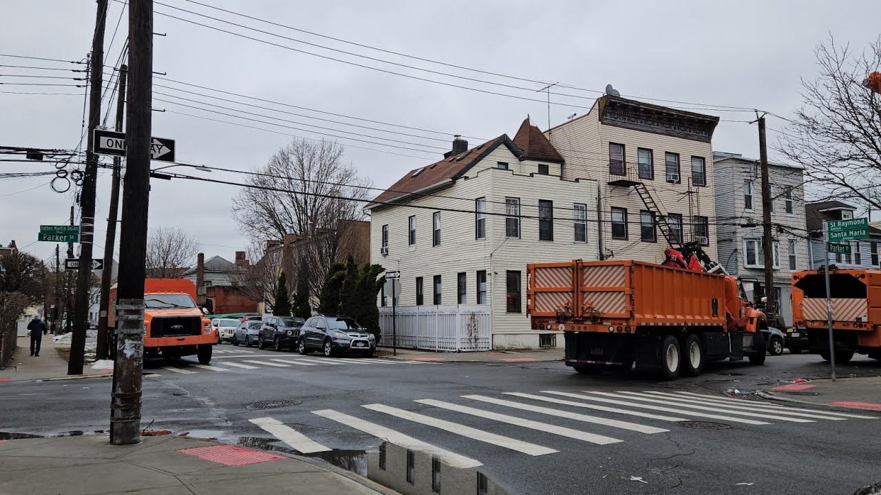Cloudy Morning Walk in the Bronx, New York - March 06,2026 #morning #walking #bronx #newyork #usa 