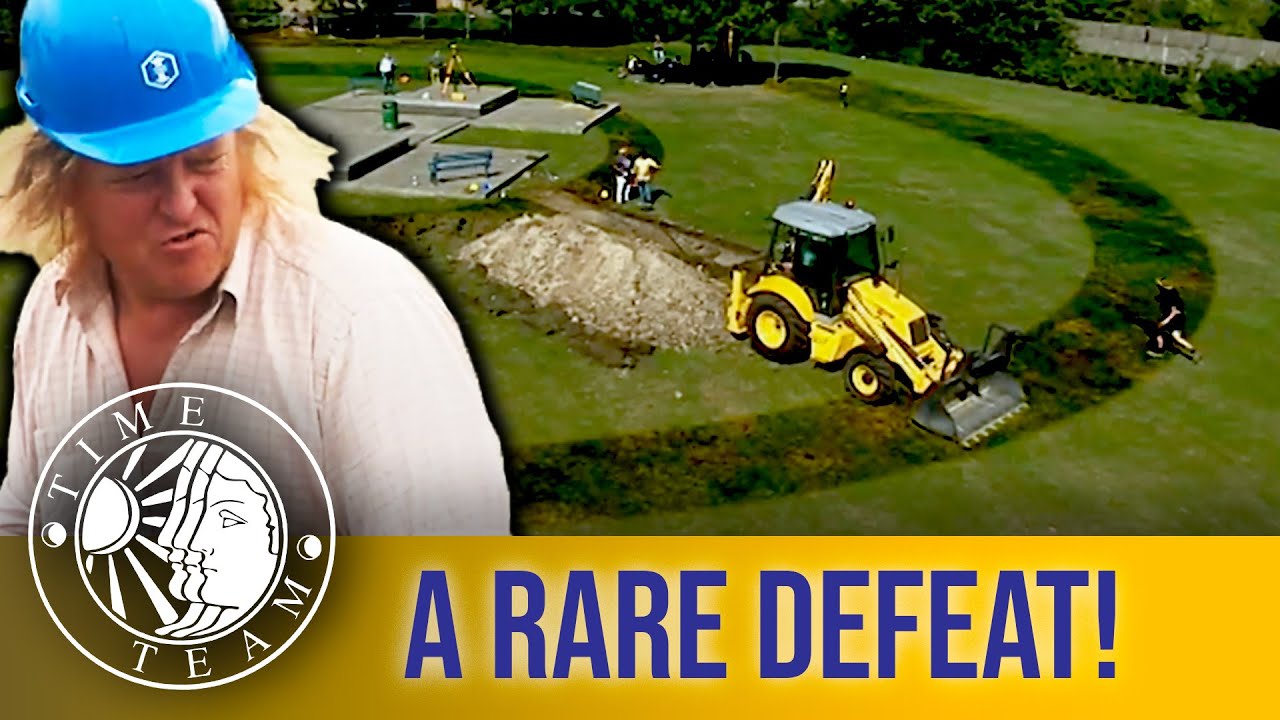 A Rare Defeat For Phil! | Time Team Classic