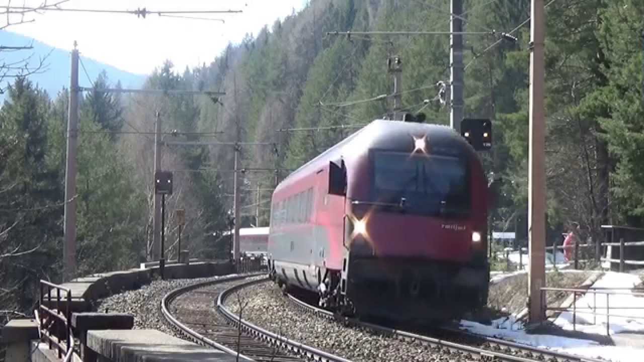 Züge auf der Semmeringbahn