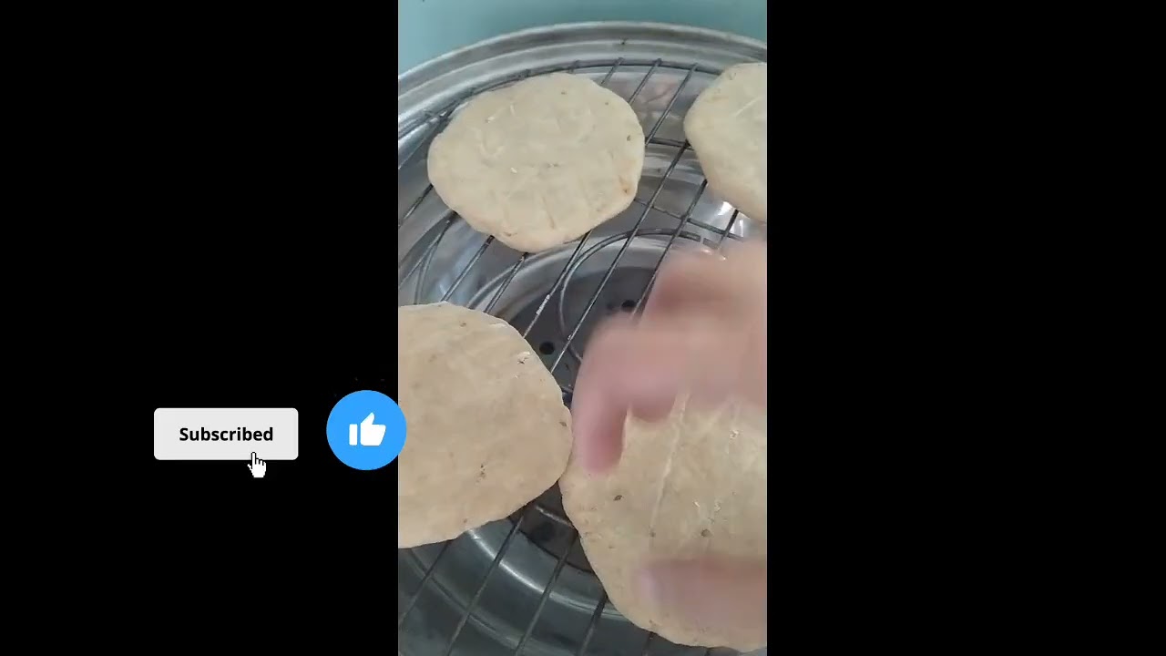 Aaj banaya he bati ka chota bhai fafda or besan ek bar jarur try kare