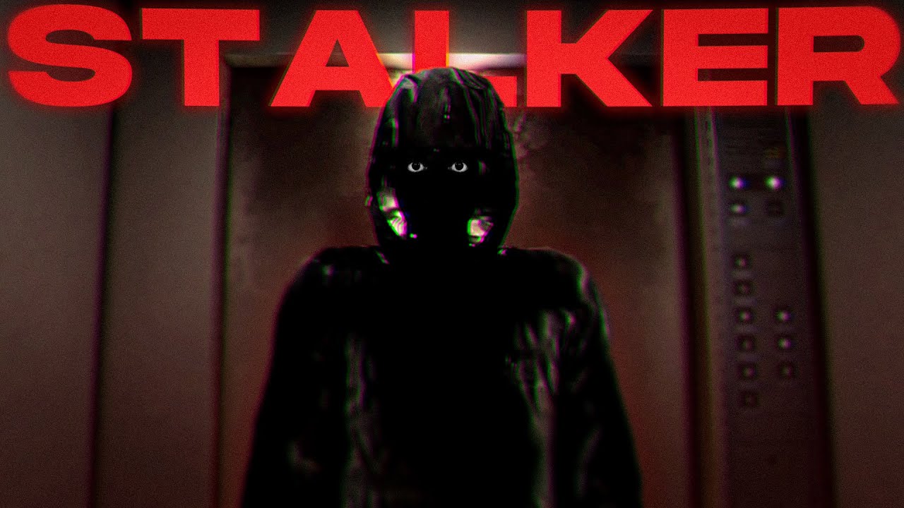 Un HORROR in cui Qualcuno ha Scoperto dove Abiti (Parasocial)