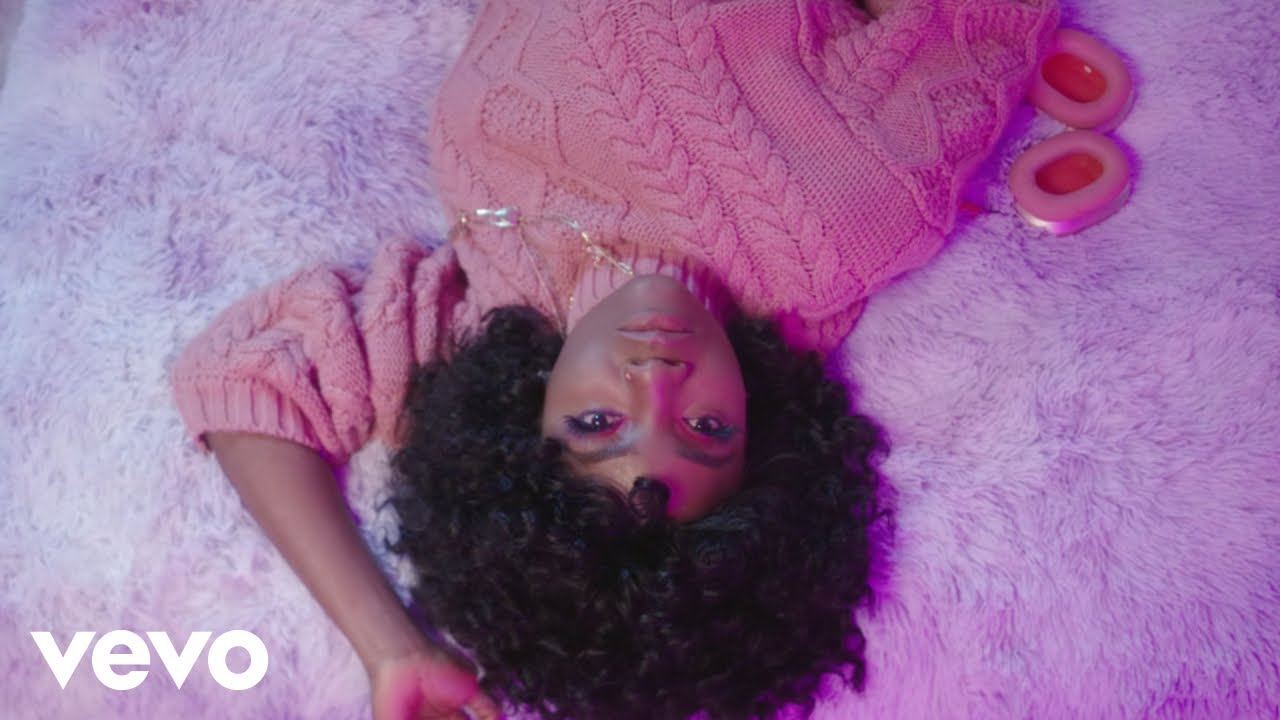 Simi - S&aacute;r&eacute; (Official Video)