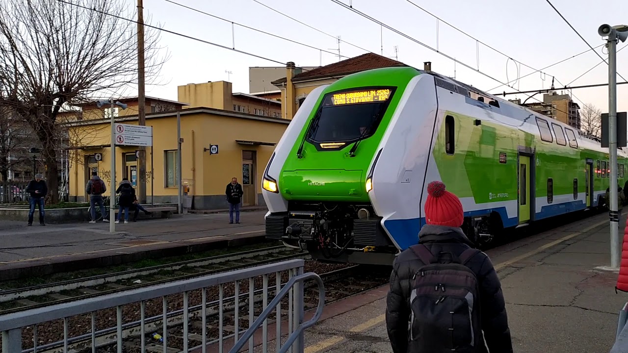 L'incredibile accelerazione dell'ETR521 Caravaggio!