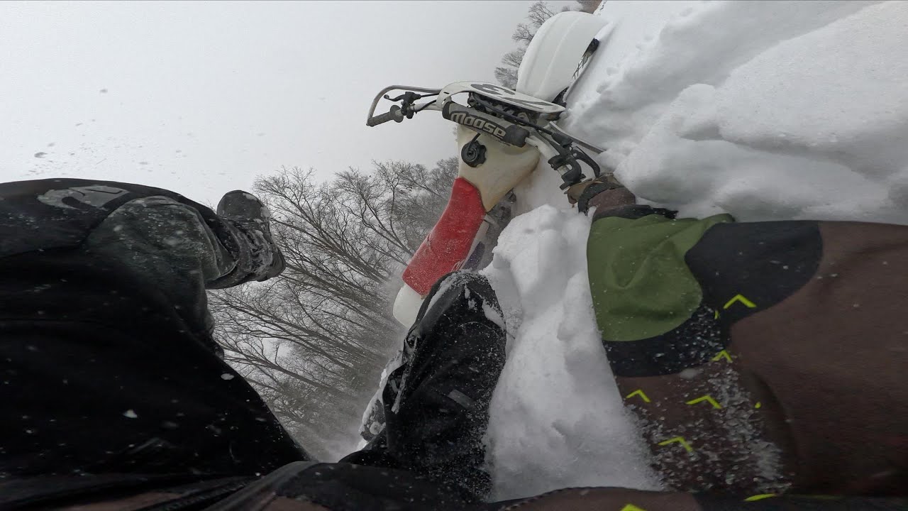 Riding Dirt Bikes In The Snow (I wrecked) January 2026 Blizzard