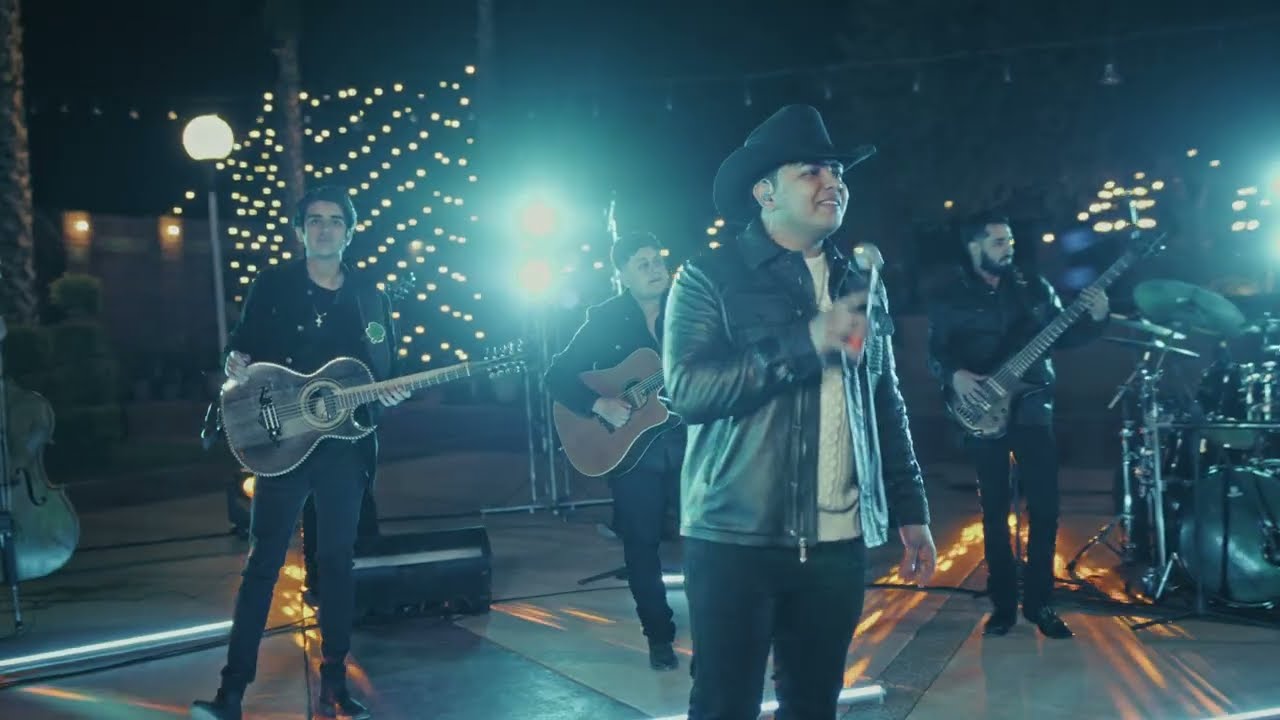 Como Me Haces Falta -  Oscar Calin Vol.2 (En vivo)
