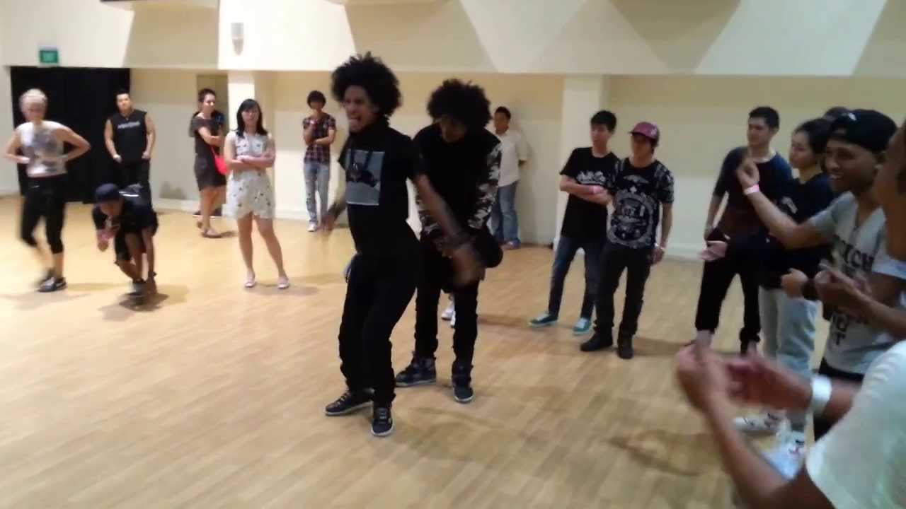 Larry les twins freestyle singapore 2013